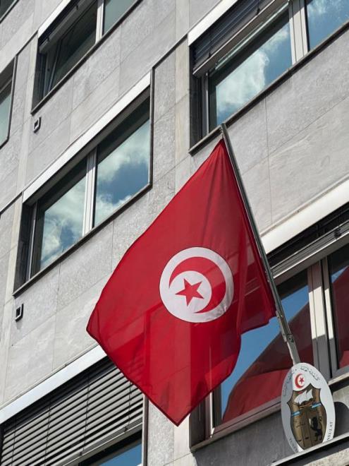 القنصلية العامة لتونس بدوسلدورف تنظم يوما قنصليا لتقريب الخدمات من أفراد الجالية