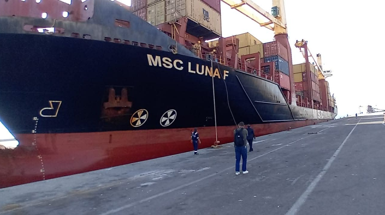 خط بحري دولي منتظم للبضائع بميناء جرجيس: انطلاق شحن 407 حاويات بين 10 و15 ماي المقبل