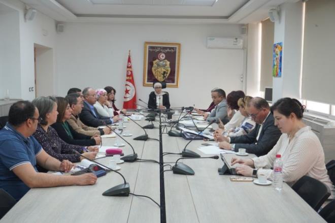 جلسة عمل لتقديم ومناقشة مشروع الاستراتيجيّة الاتّصاليّة لوزارة الأسرة والمرأة والطفولة وكبار السن