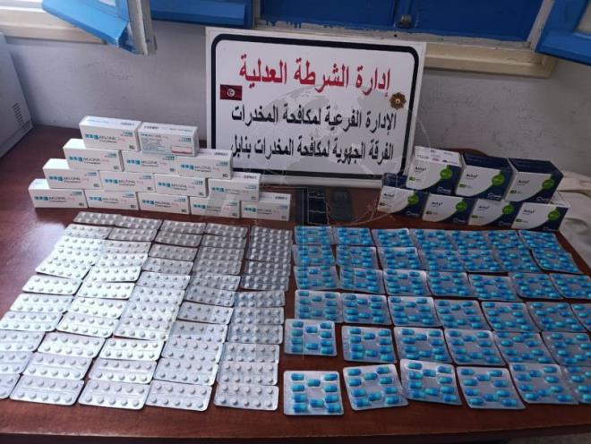 نابل: حجز 980 قرص دواء مخدّر على متن سيارة خاصّة