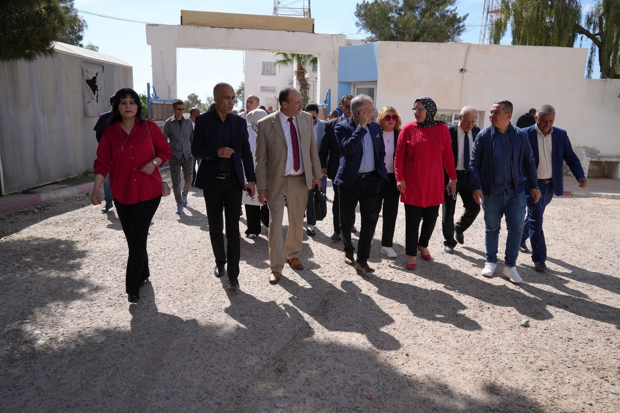 أعضاء لجنة الصحة يزورون عددا من المؤسسات الصحية والاستشفائية بصفاقس