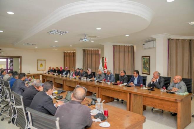 في وزارة التشغيل: عقد جلستي عمل بين المديرين العاميين وإطارات الوزارة مع وفد ليبي