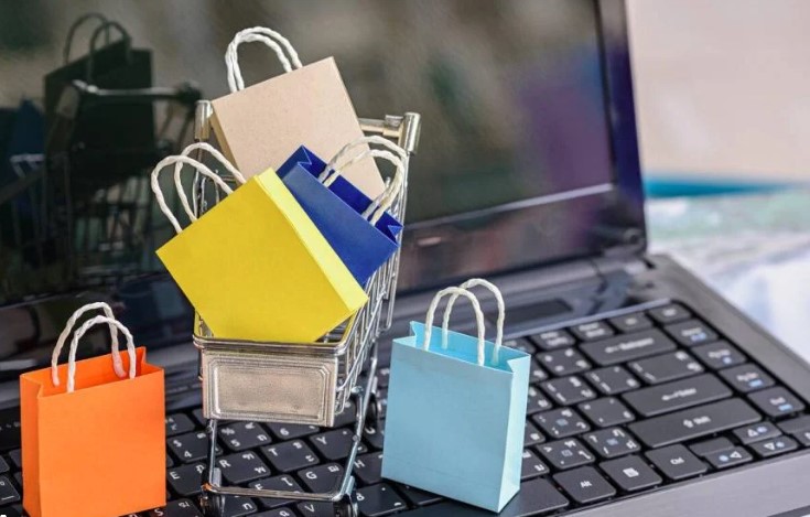 التجارة الإلكترونية والتسويق عن بعد: استراتيجية وطنية في طور الإعداد ومقترح قانون لتنظيم النشاط 