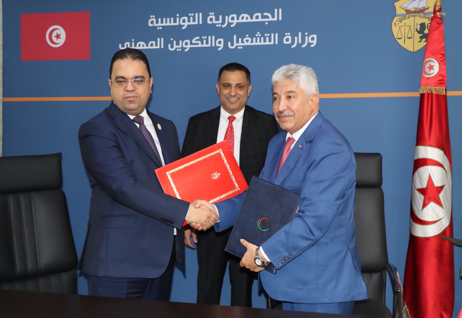 توقيع مذكرة تفاهم للتعاون بين وزارة التشغيل والتكوين المهني ووزارة العمل والتأهيل الليبية في مجال التكوين والتدريب المهني والتشغيل وتبادل اليد العاملة