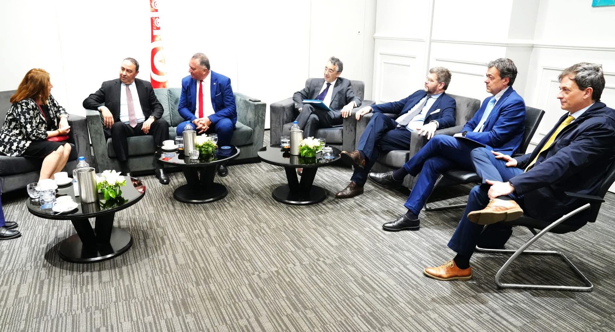 البرلمان ينظٌم ورشة عمل حول "تقديم صندوق الأدوات لإعداد مدوّنة سلوك للبرلمانيين"