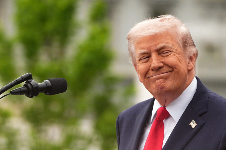 ترامب: بحثت مع بوتين إمكانية وقف إطلاق النار في أوكرانيا