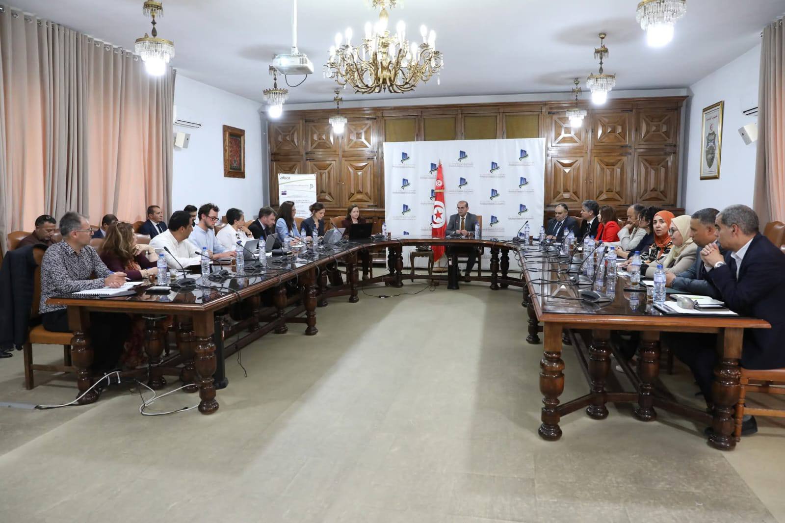 وزارة التجهيز والإسكان: دعوة للتسريع في انجاز مكونة تهيئة مقاسم للبناء ضمن الجيل الثاني من برنامج تهذيب وإدماج الأحياء السكنية