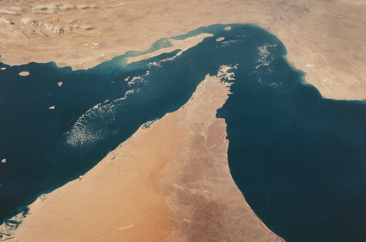 تونس تنبه إلى خطورة تداعيات غلق مضيق هرمز على التجارة الدولية والأمن الغذائي العالمي