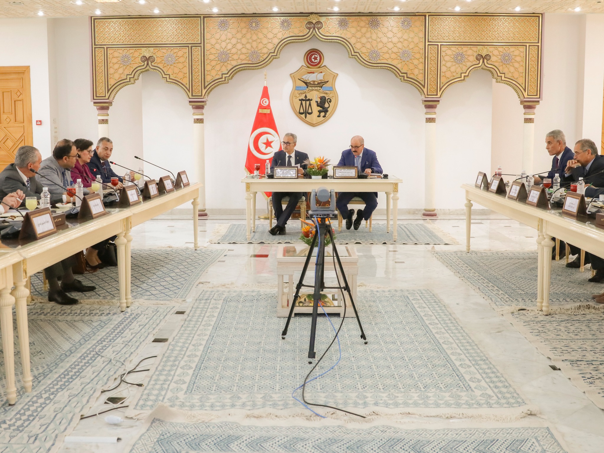 القرارات الاخيرة حول عودة التونسيين بالخارج محور اجتماع عن بعد لوزير الخارجية مع رؤساء البعثات الدبلوماسية و القنصلية