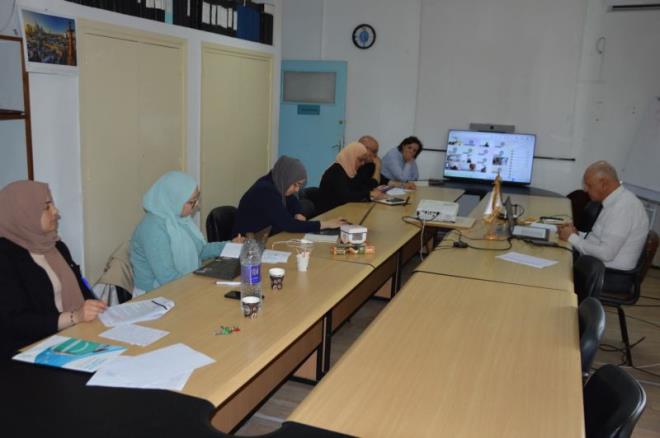 متابعة مدى تقدم الحملة الوطنية للتلقيح وتقييم الوضع الصحي العام بالبلاد