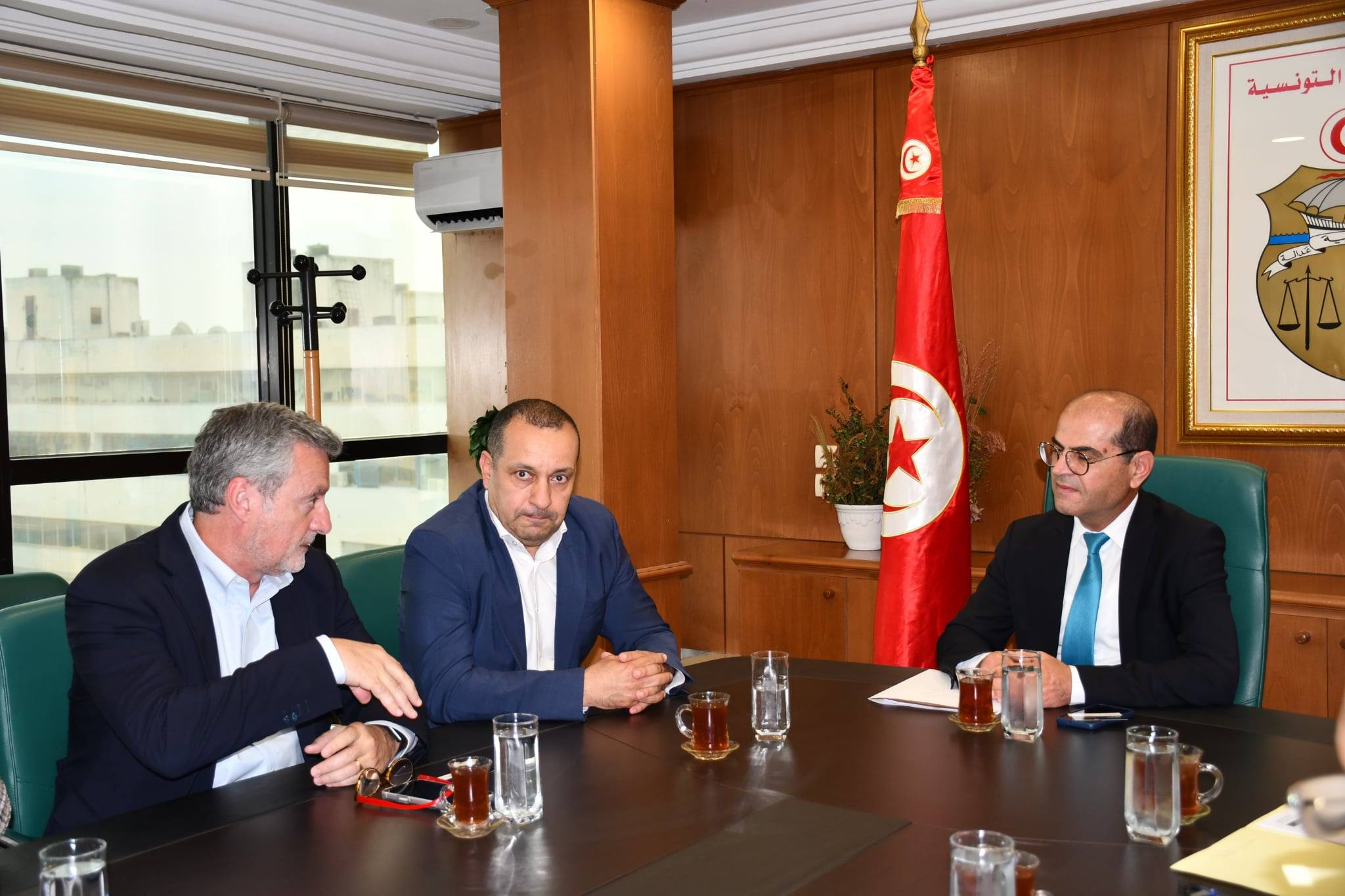 شركة "فيستيون" Visteon الأمريكية المُختصّة في صناعة مُكوّنات السيارات، تُعلن عزمها توسيع استثماراتها في تونس، خلال الفترة القادمة
