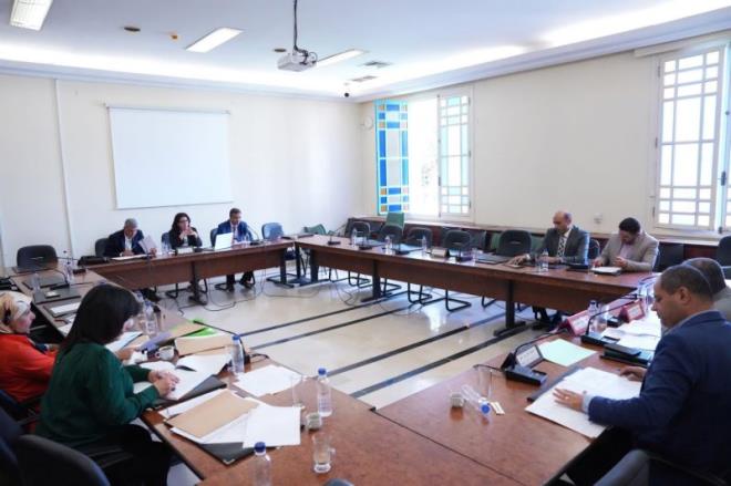 عرض مقترح قانون متعلق بتنظيم حيازة وتداول اللواحم الأليفة وضبط الإلتزامات المتعلقة بتوفير الرعاية الضرورية لها وحمايتها على أنظار لجنة الفلاحة