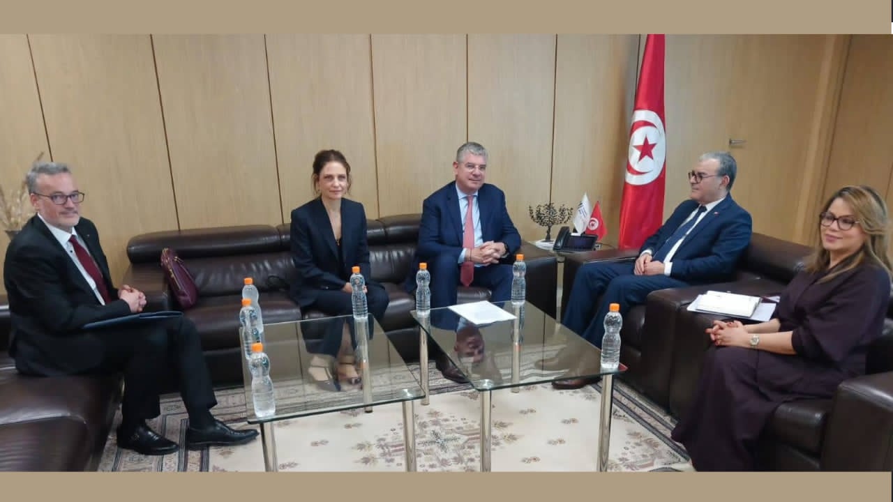  البنك الأوروبي للاستثمار يؤكد حرصه على مزيد توطيد الشراكة القائمة مع تونس