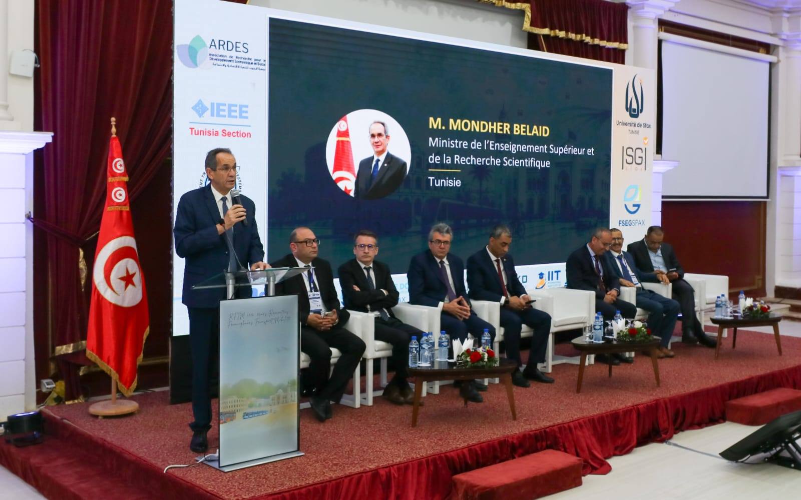 أشغال الملتقى الدولى الثامن الفرنكفوني للنقل والتنقل 2026 تنعقد على مدى ثلاثة أيام بمدينة الحمامات