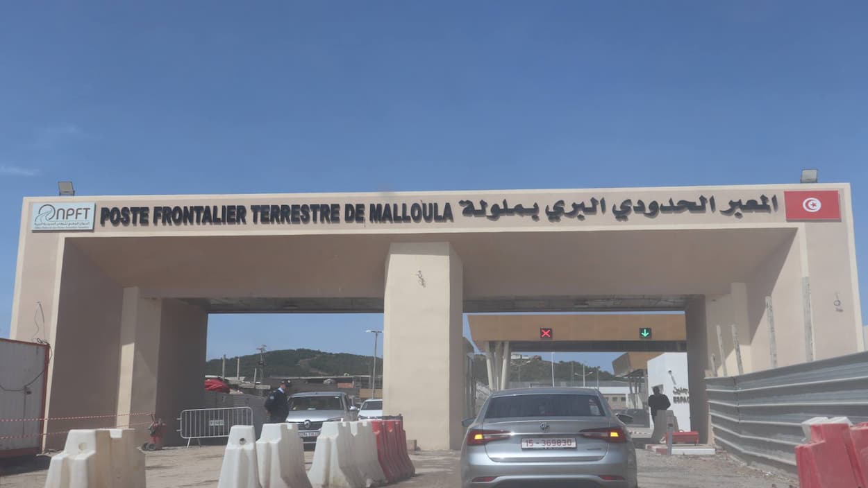 نقل بري: معبر ملولة الحدودي أحتل المرتبة الاولى من حيث حركة المسافرين مع الجزائر سنة 2025