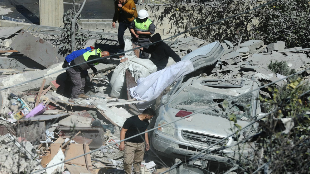 إستشهاد 29 شخصاً في غارات صهيونية على جنوب لبنان