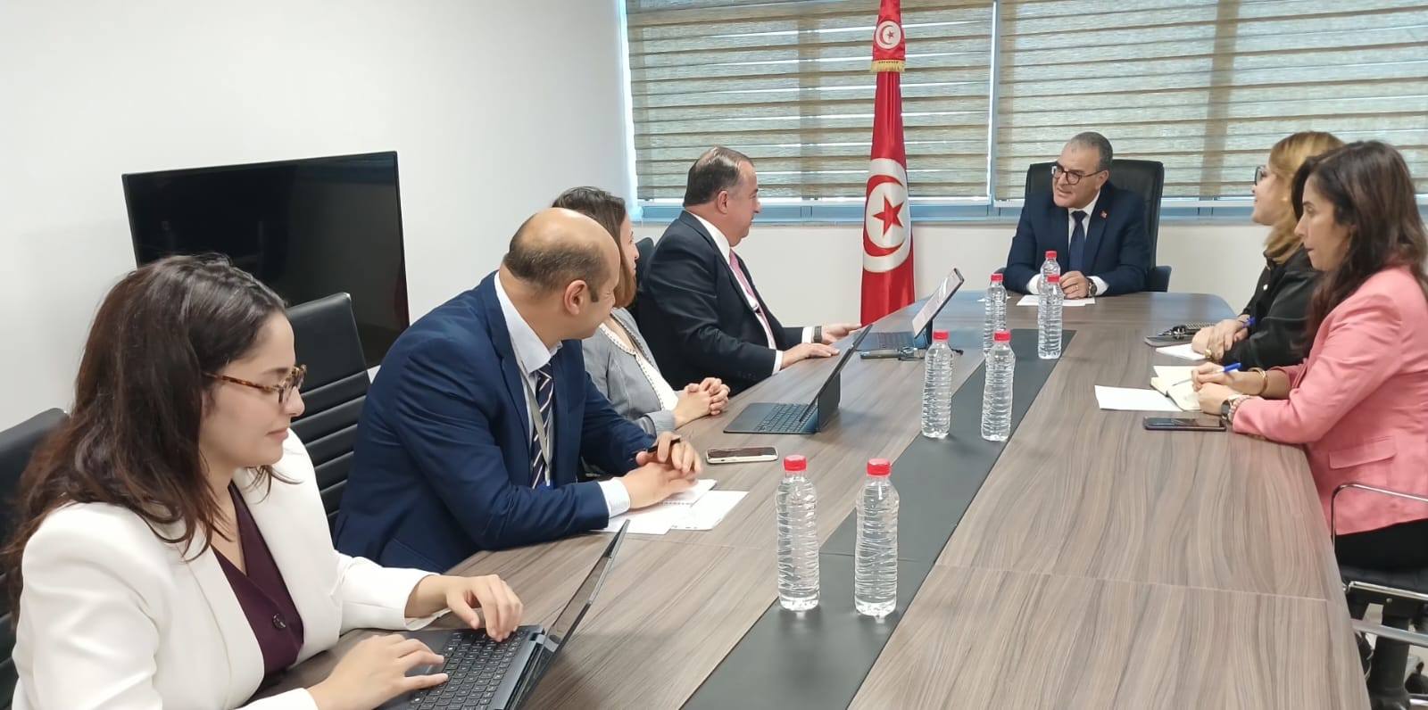 تعزيز التعاون بين تونس والمؤسسة المالية الدولية محور لقاء وزير الإقتصاد بمدير مكتب المغرب العربي للمؤسسة