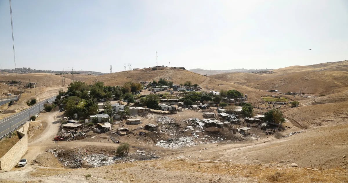 تحركات فلسطينية لوقف هدم الخان الأحمر شرق القدس المحتلة