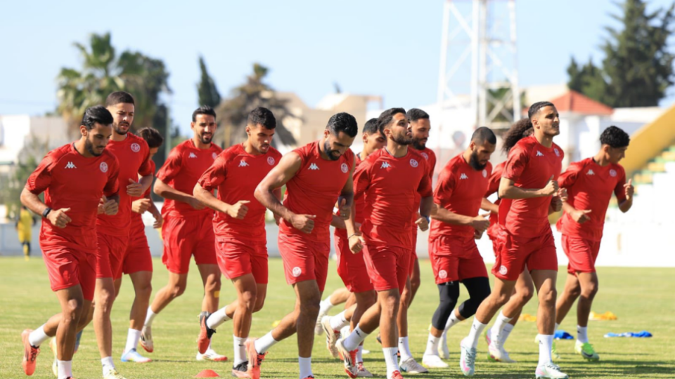 المنتخب التونسي يواصل تحضيراته لكاس العالم 2026 : 19 لاعبا في تربص طبرقة و الخشناوي رئيسا للاطار الطبي