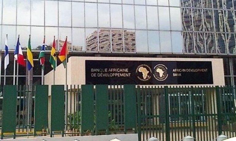 البنك الإفريقي للتنمية يتوقع نمو الاقتصاد التونسي بنسبة 2.1% خلال عام 2026