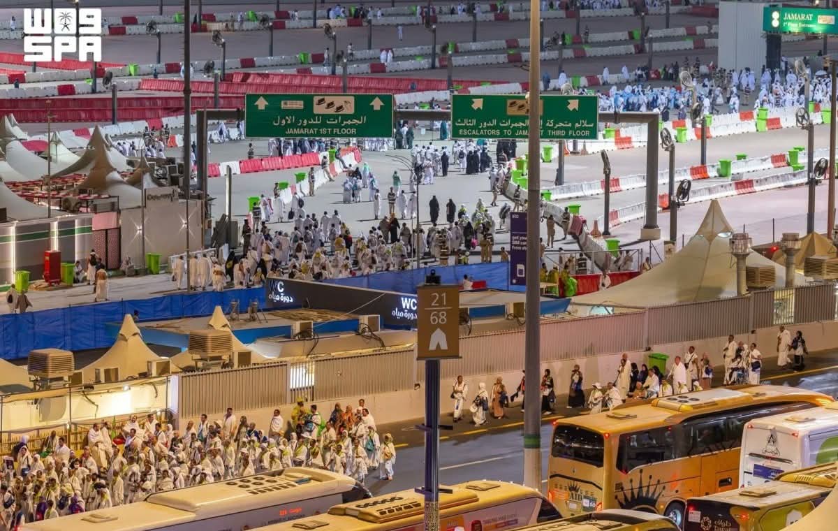 مشعر منى يستقبل طلائع الحجيج القادمين من مزدلفة