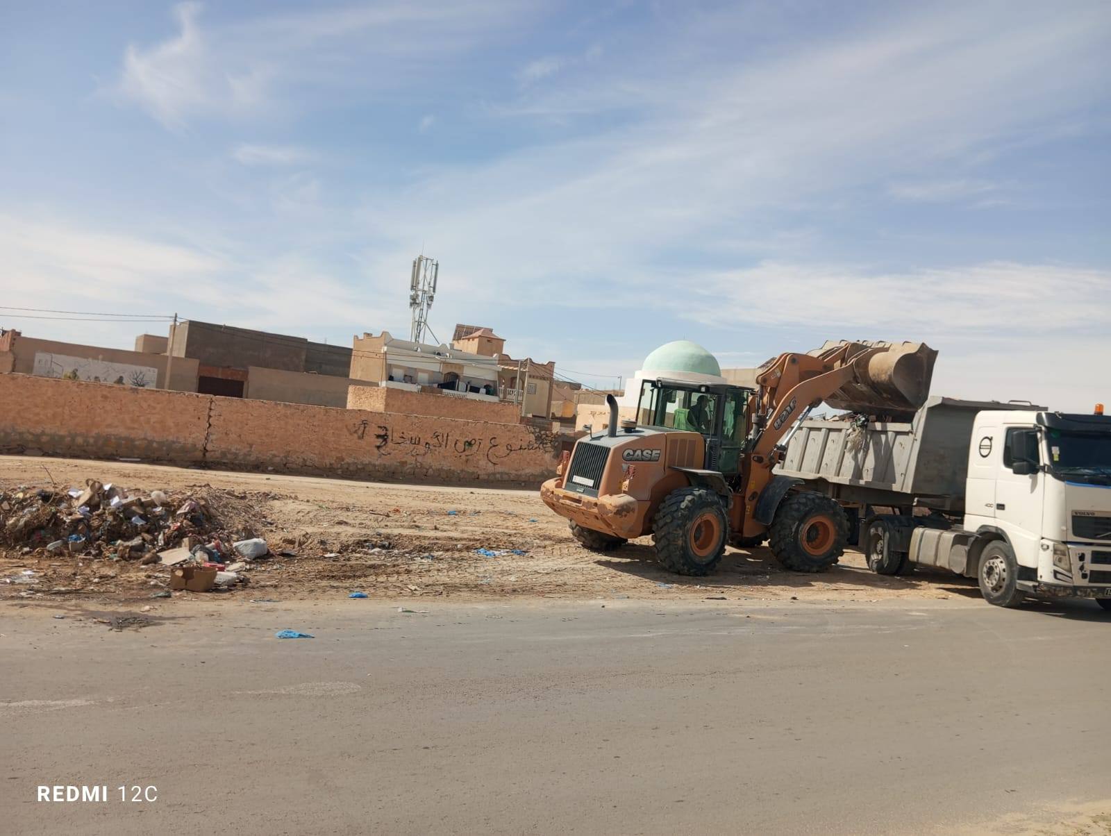 توزر: برنامج استثنائي للنظافة بمناسبة العيد وسط مطالب بتسريع رفع الفضلات