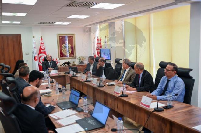 مجلس هيئة الانتخابات يصادق على نتائج القرعة الدورية للتناوب على عضوية المجالس الجهوية والتداول على رئاســـــة المجالس الجهوية والمحليــة