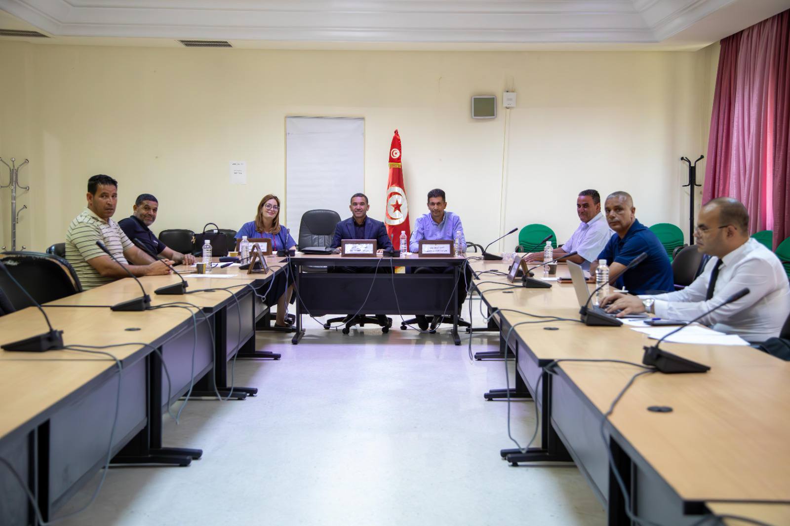 لجنة القطاعات الإنتاجية تضبط أولويات عملها وتناقش ملفات حيوية تمس الأمن الغذائي والطاقي والمائي