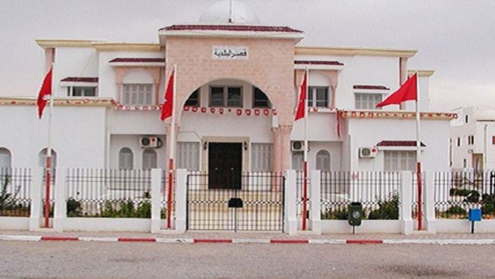 بلدية القيروان تطلق حملة ميدانية لاستخلاص المعاليم وتنظيم الفضاء العام