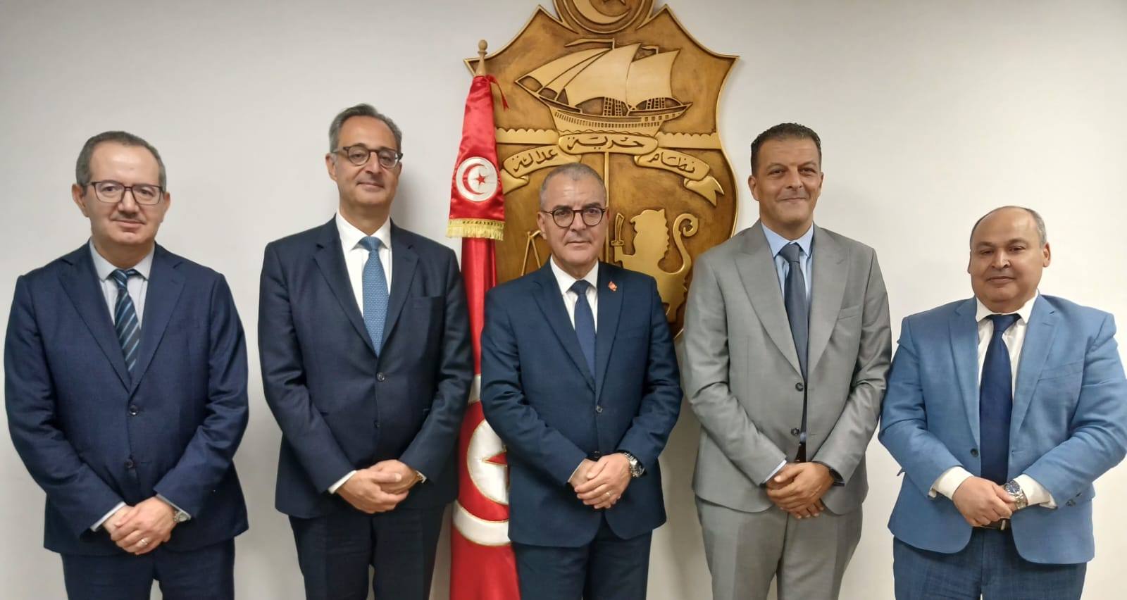 وزير الإقتصاد يؤكد إستعداد الوزارة لتوفير الإحاطة اللازمة لبرنامج العمل الإستراتيجي لشركة SAFRAN .