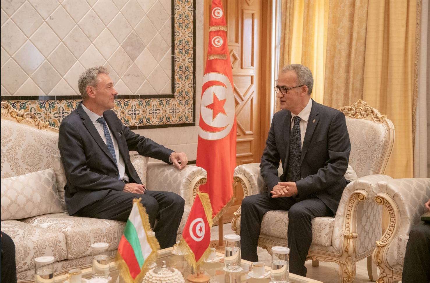 كاتب الدولة لدى وزير الخارجية يلتقي رئيس الوفد البلغاري بمناسبة انعقاد الدورة الثالثة للمشاورات السياسية بين البلدين