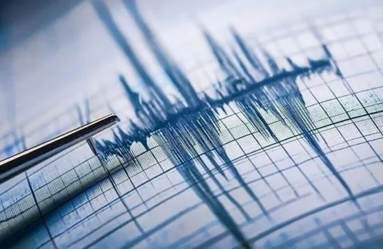 زلزال بقوة 4.9 درجات يضرب ولاية باتنة شمال شرق الجزائر