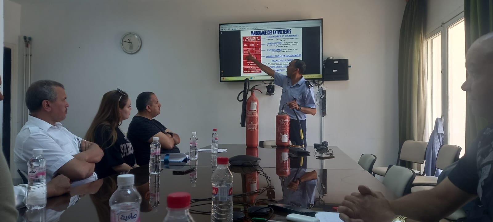 دورة تكوينية في الإسعافات الأولية والتوقّي من الحرائق لفائدة عدد من أعوان وموظفي ولاية المنستير.
