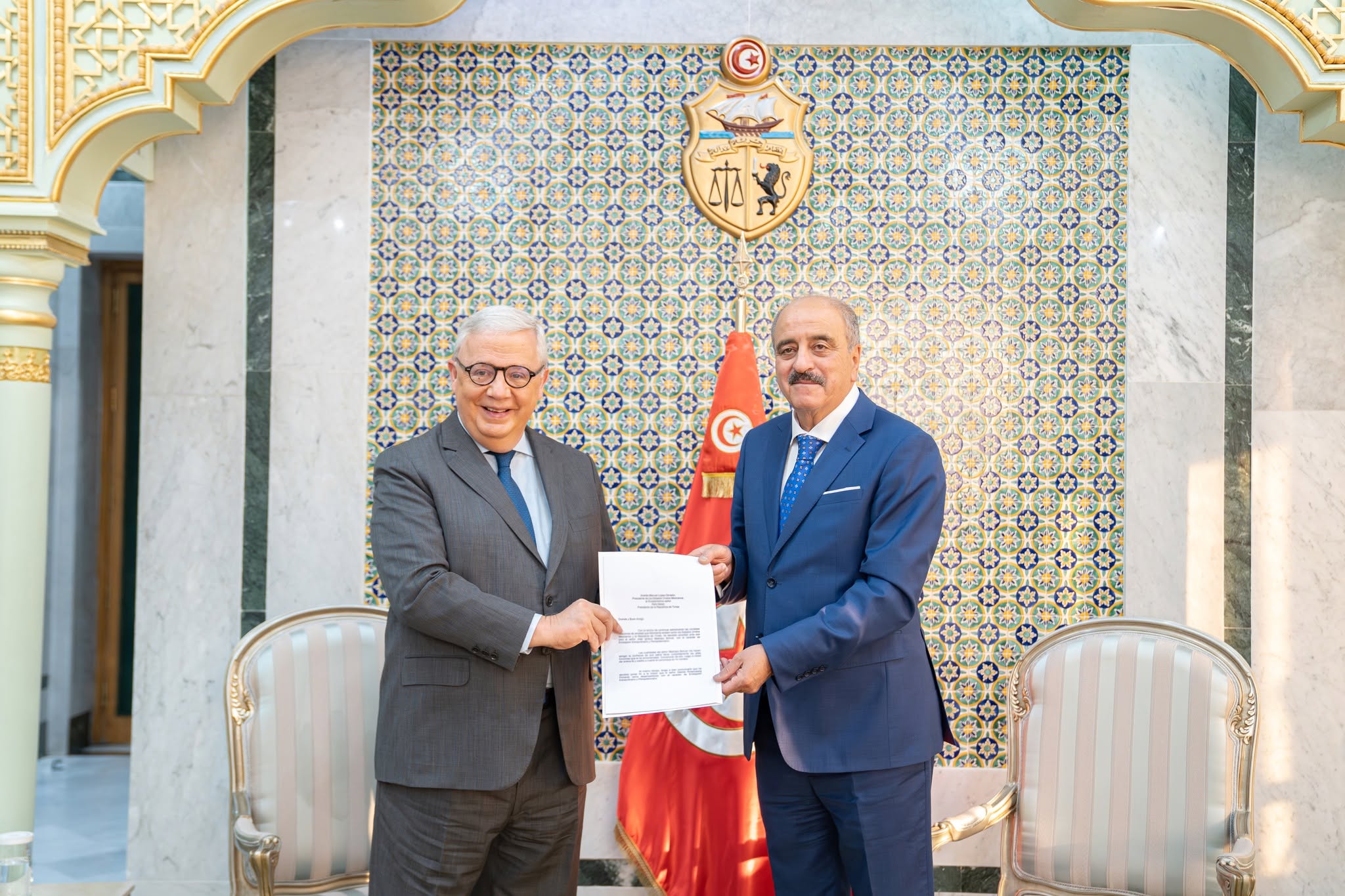 وزير الخارجية يتسلم نسخة من اوراق اعتماد السفير المسيكي الجديد