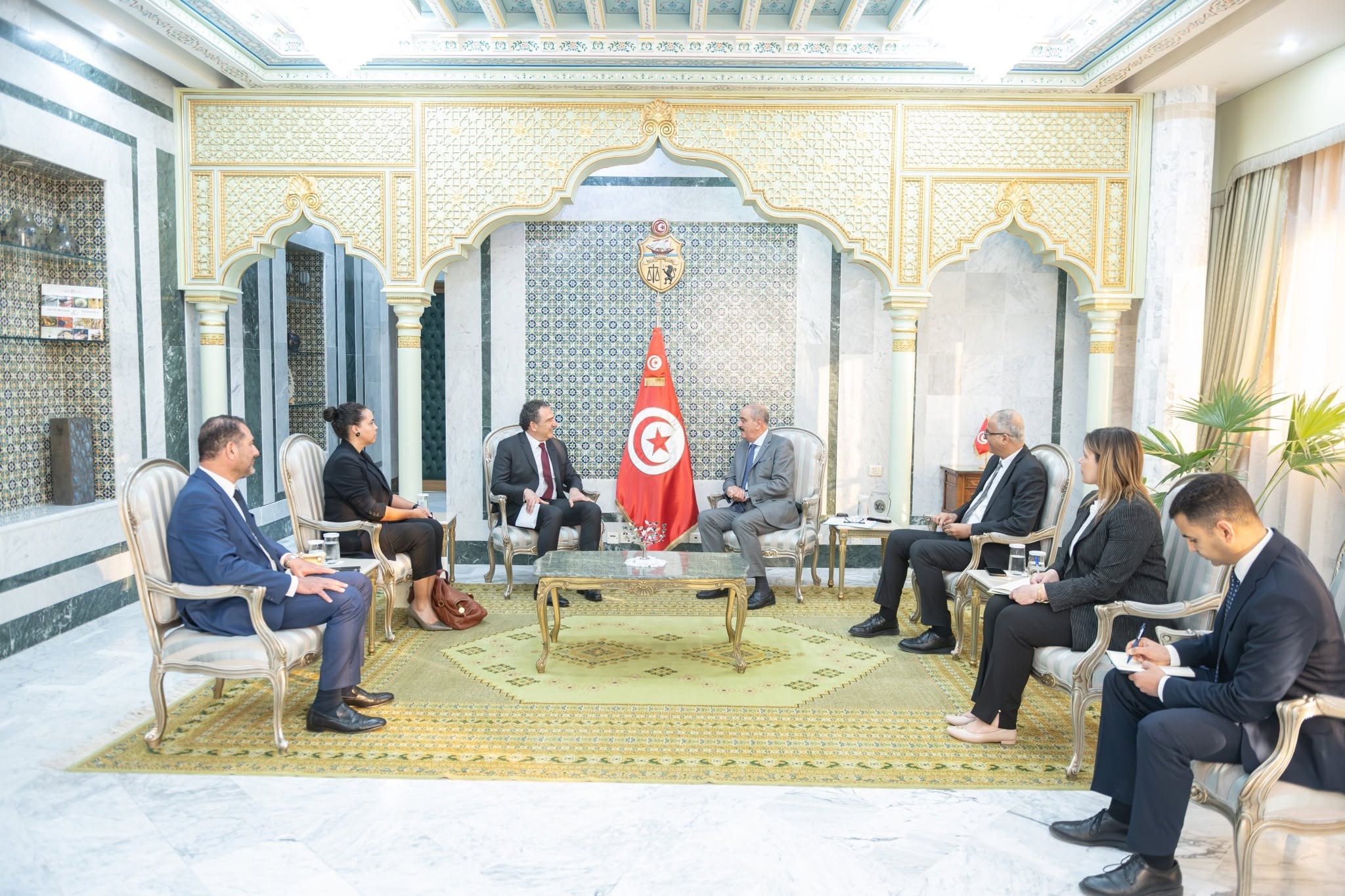 واقع علاقات التعاون الاقتصادي والتجاري بين تونس والبرازيل محور لقاء وزير الخارجية برئيس الغرفة التجارية العربية البرازيلية