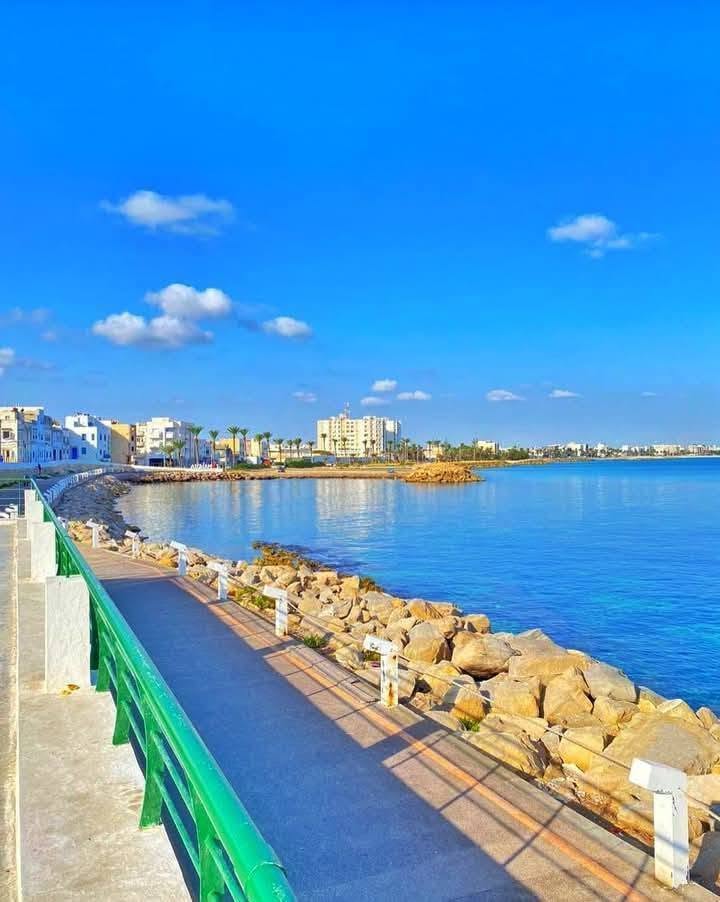 الحرارة اليوم بين 30 و 40 درجة