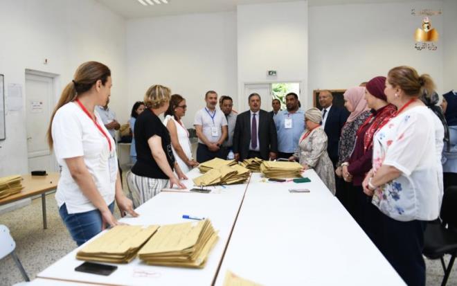 وزير التربية يؤدي زيارة تفقّديّة لمراكز إصلاح امتحان البكالوريا دورة 2026 بجهة بن عروس
