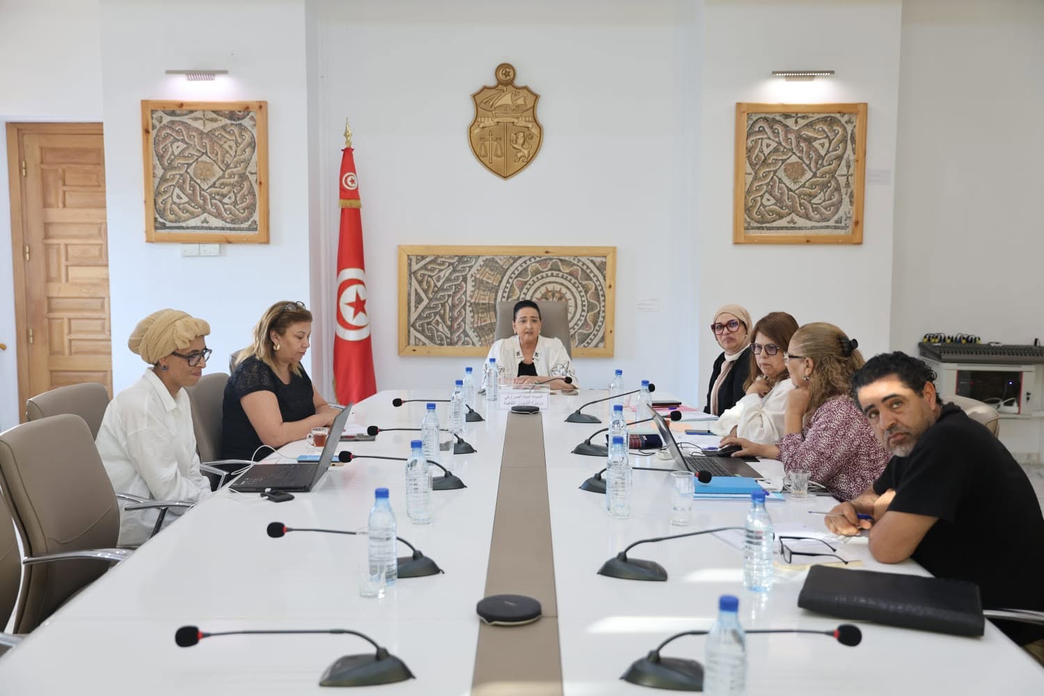 جلسة عمل بوزارة الشؤون الثقافية للنظر في تنظيم العروض الفنية بالموقع الاثري بقرطاج خارج المهرجان الدولي