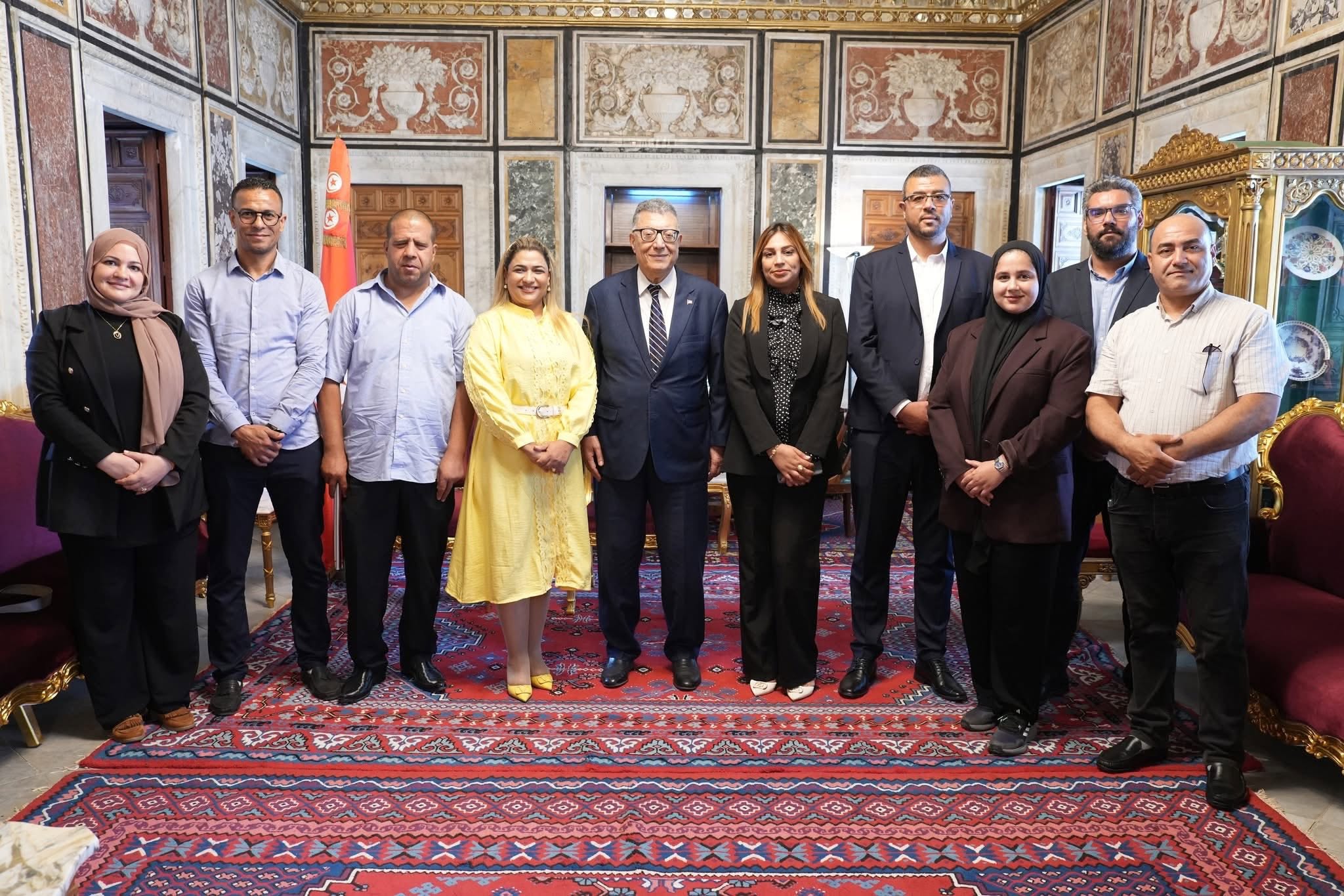 رئيس مجلس نواب الشعب يلتقي أعضاء المجلسين المحليين بمنزل بورقيبة وتينجة
