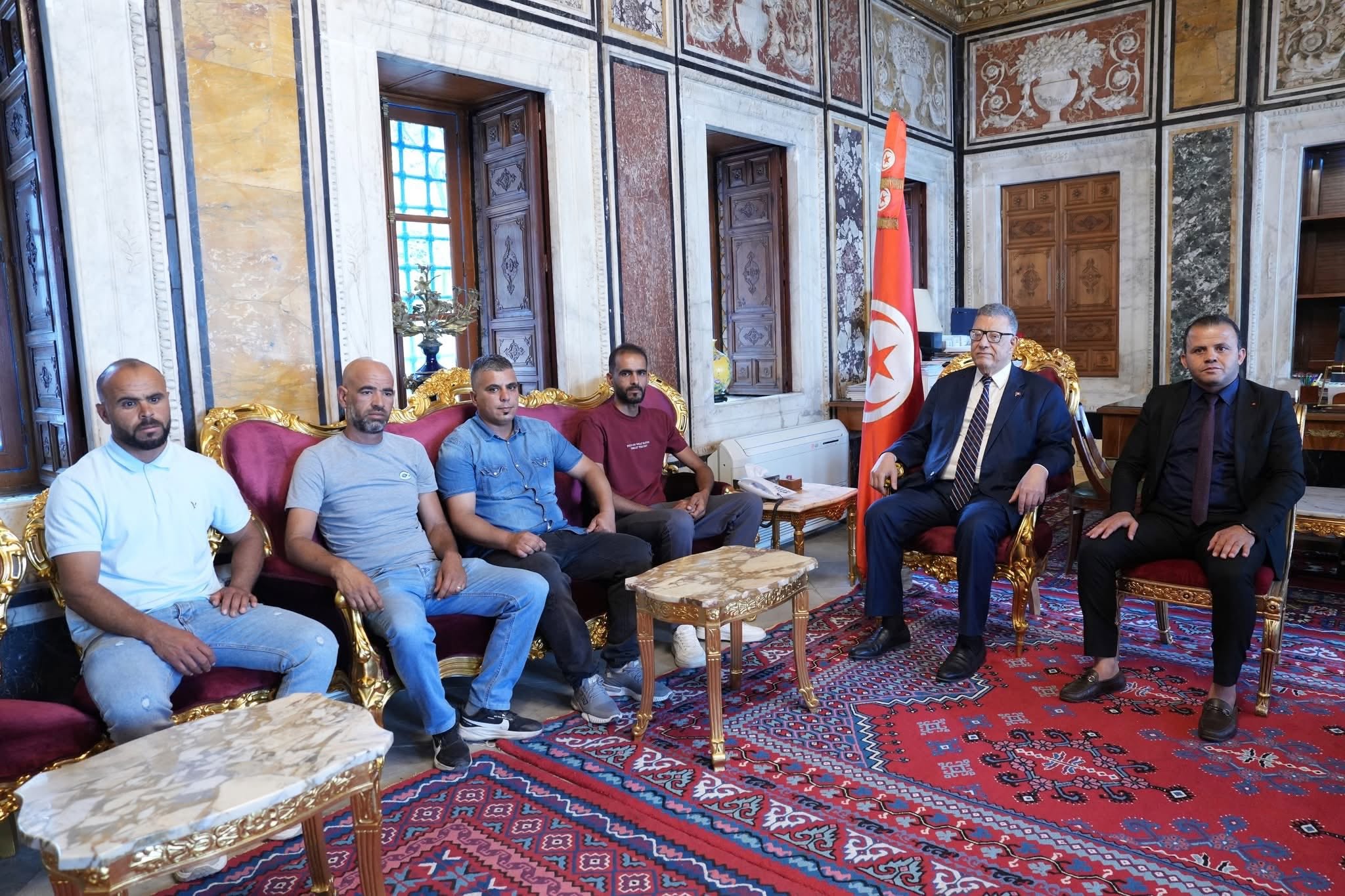 رئيس البرلمان يؤكد العزم على متابعة ملف عملة شركة أشغال السكك الحديدية المنتهية عقودهم