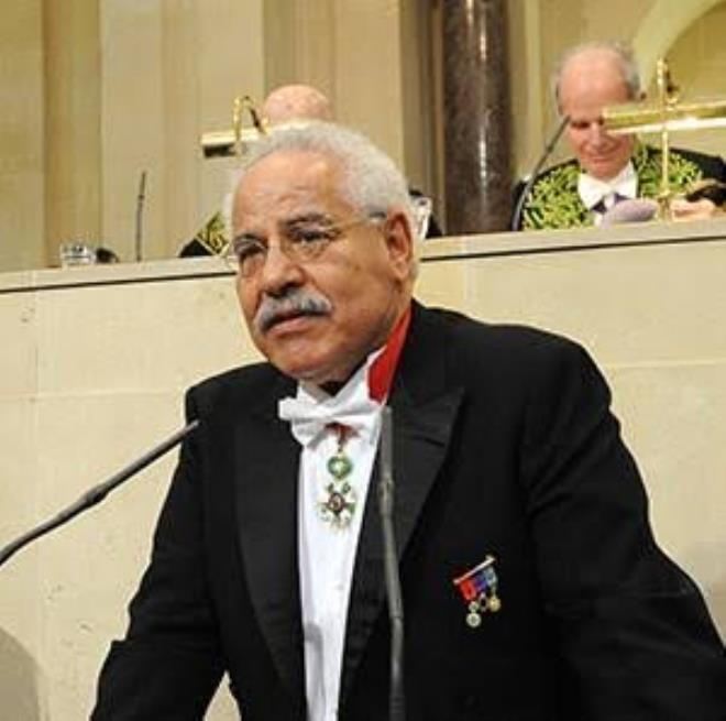 الافراج عن عزالدين باش شاوش الرئيس السابق للنيابة الخصوصية لبلدية قرطاج، المظنون فيه في القضية المتعلقة بالتفويت في عقار بلدي بقرطاج