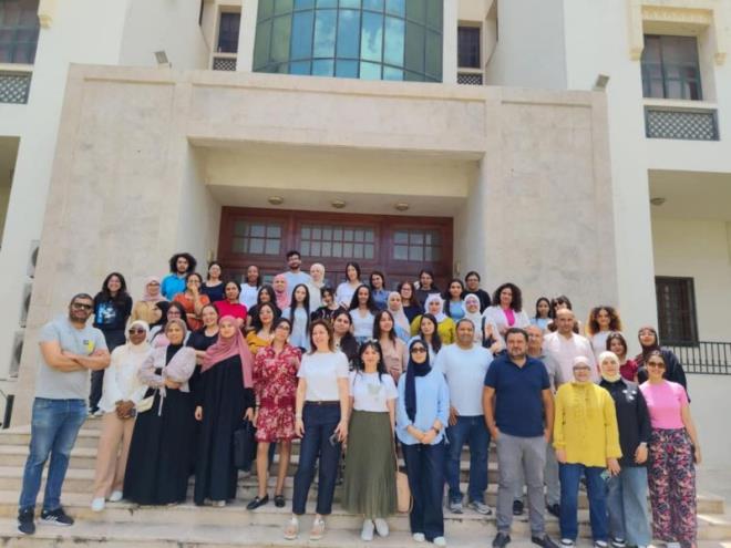 تطوير نموذج أولي لمنصة ذكية تعتمد التوأمة الرقمية والذكاء الاصطناعي لدعم القرار الصحي