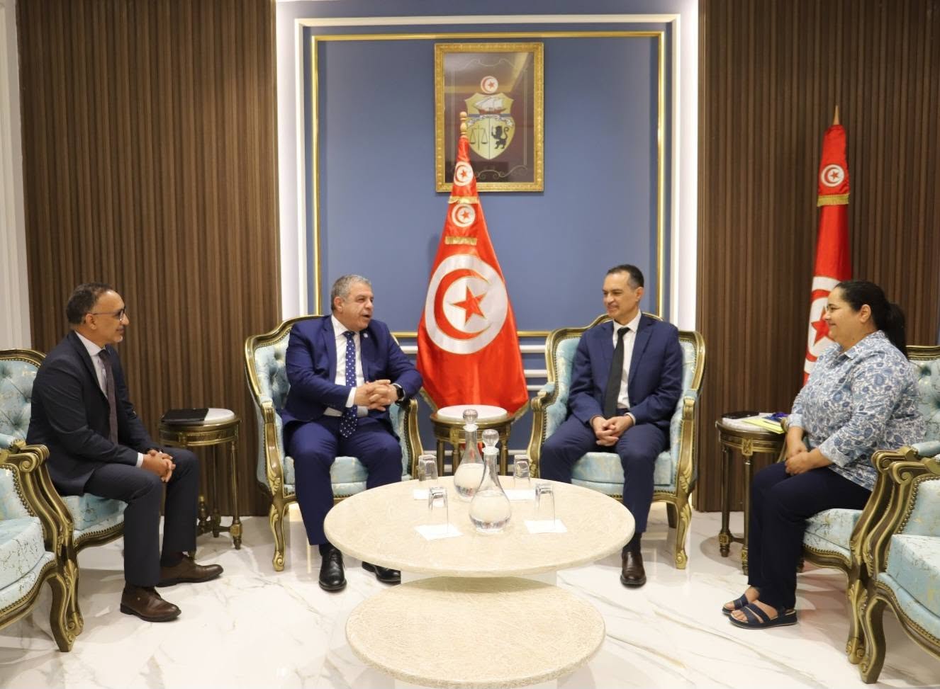 متابعة الوضعية الإقليمية للجراد الصحراوي وتعزيز الاستعدادات الوقائية لمواجهة أي مخاطر محتملة.
