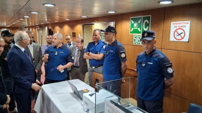 سفير تونس بباريس: التونسيون بالخارج يساهمون بشكل مباشر في جهود التنمية وموسم العودة ينطلق بإجراءات تيسيرية جديدة
