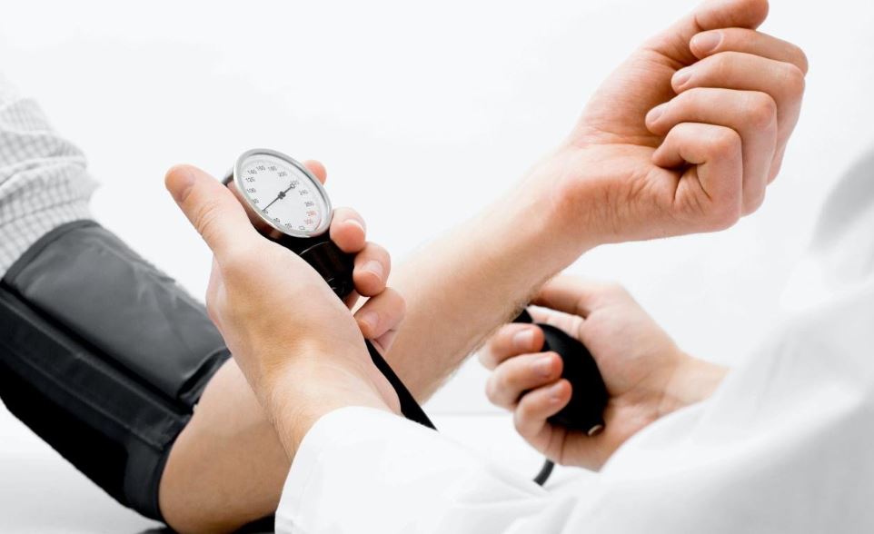 دراسة : الأمراض المزمنة تتصدر أسباب التقاعد المبكر لأسباب صحية