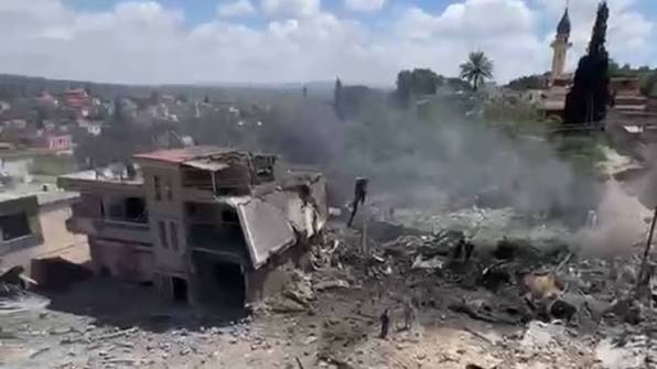 استشهاد 5 اشخاص على الأقل في ضربات صهيونية على جنوب لبنان