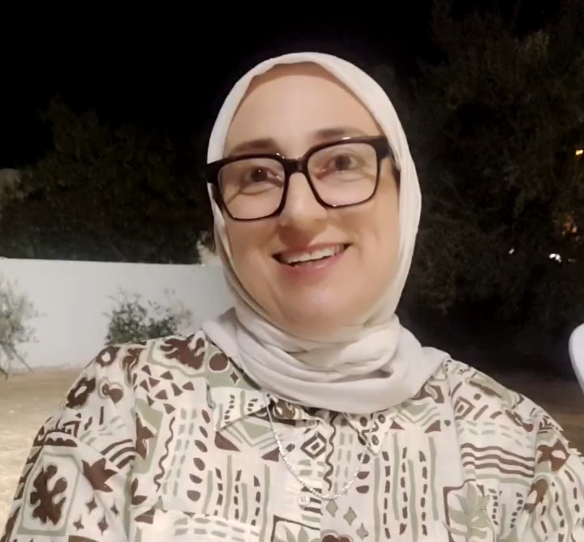 الفة الكراي تحقق حلم البكالوريا بعد29 عاما من الانقطاع عن الدراسة /فيديو