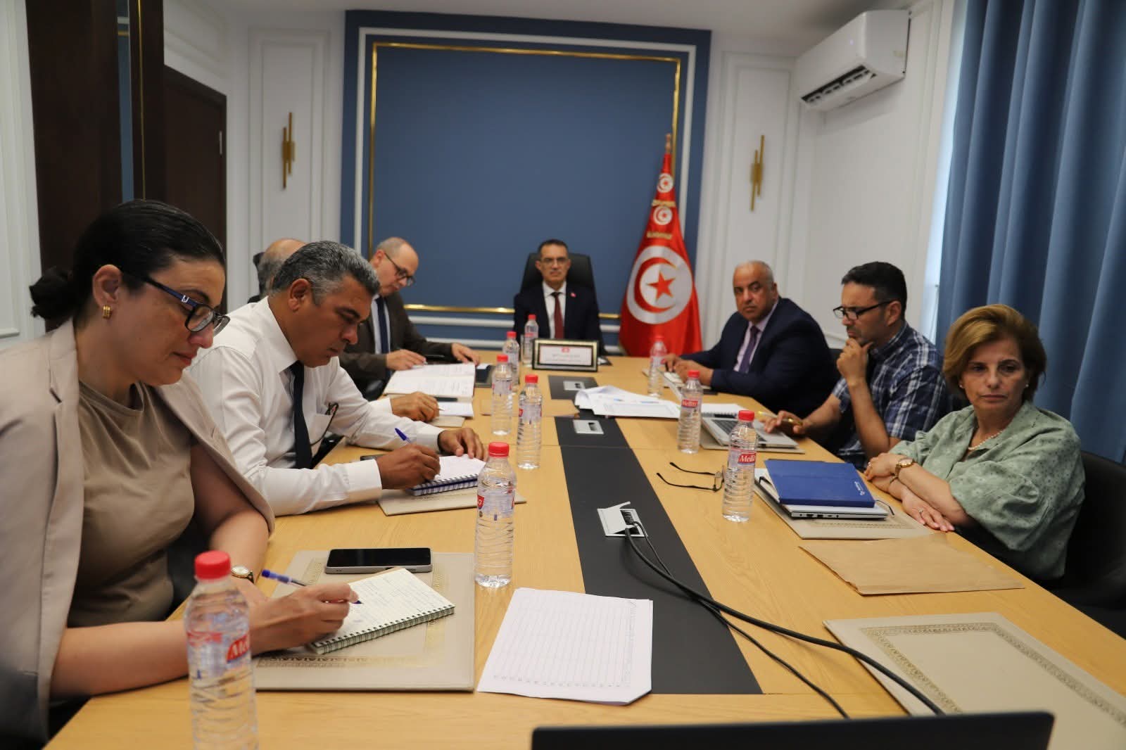 وزير الفلاحة يدعو إلى تعزيز الجاهزية الميدانية بعد تسجيل 396 حريقاً منذ بداية شهر ماي