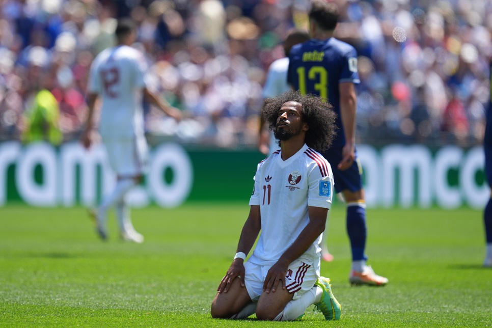 قطر تودع كأس العالم وسويسرا تهزم كندا وترافقها إلى الدور الثاني