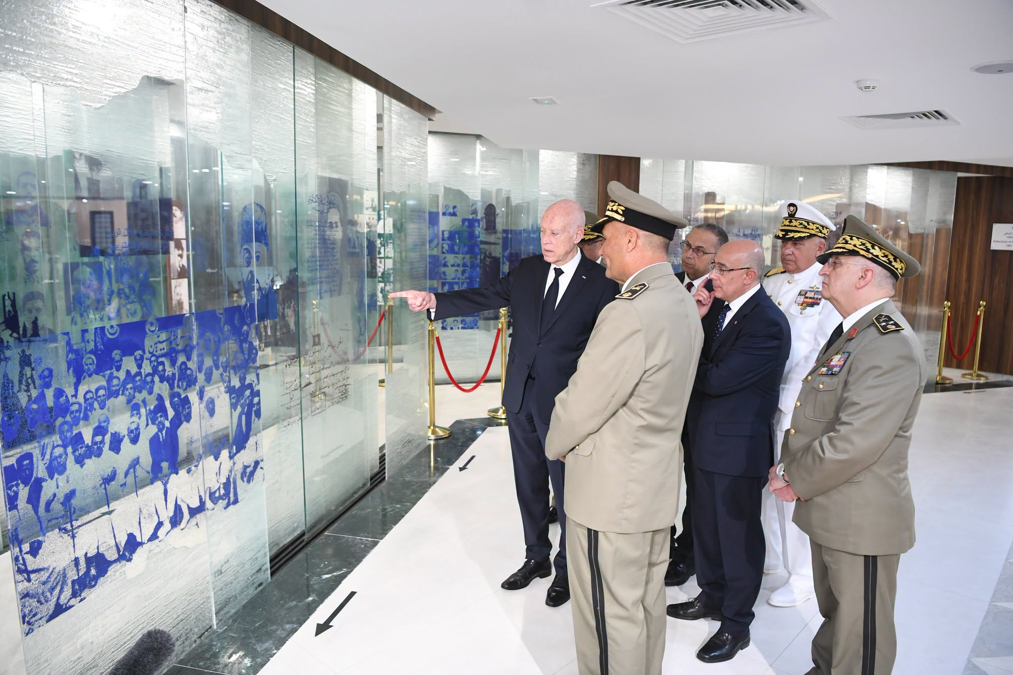 رئيس الجمهورية: "الجيش لم يدخر أي جهد في معاضدة شتي مؤسسات الدولة في كل المجالات".